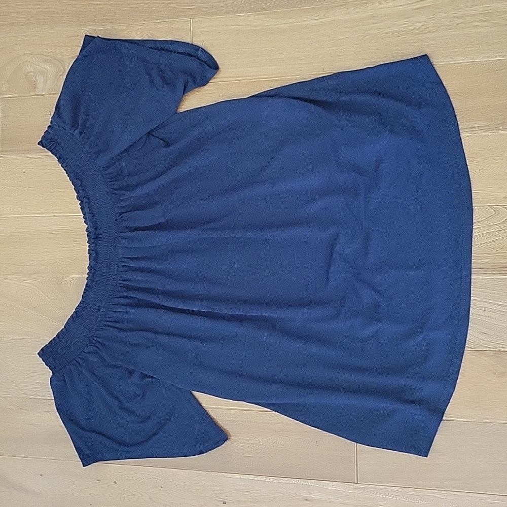 Lilly Pulitzer Blue Flutter Sleeve Stretch Neckline Flowy Top XS